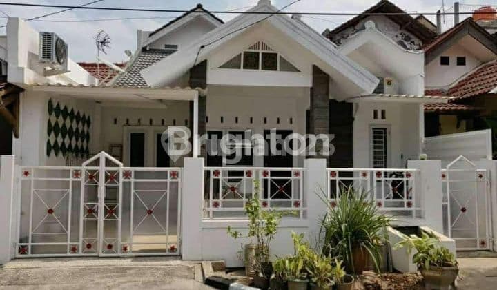 Rumah Cantik Perumahan Villa 1,5 Lantai Pamulang Mas Taangerang Selatan