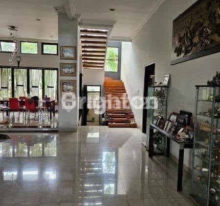Rumah Mewah Luas dan Hook di Magnolia Alam Sutera