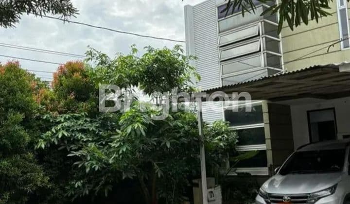 Rumah Townhouse Dekat MRT Lebak Bulus