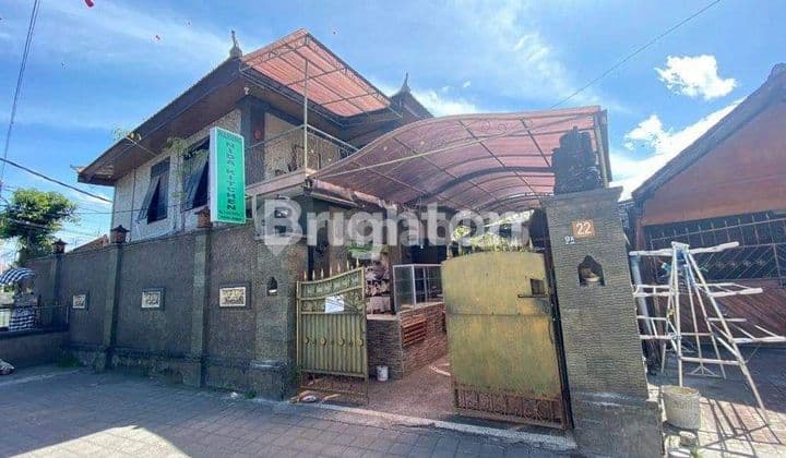 Rumah Besar di Tengah Kota Denpasar