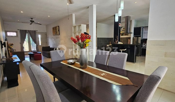 Rumah Serasa Villa Furnished Ada Private Poll Colomadu