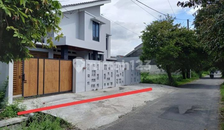 Rumah Baru Gress Lingkungan Nyaman Daerah Ring 1 Sumber Banjarsari