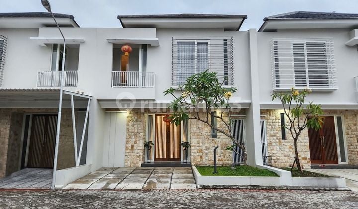 Rumah Modern Minimalis One Gate System Row Jalan Lebar Kartasura