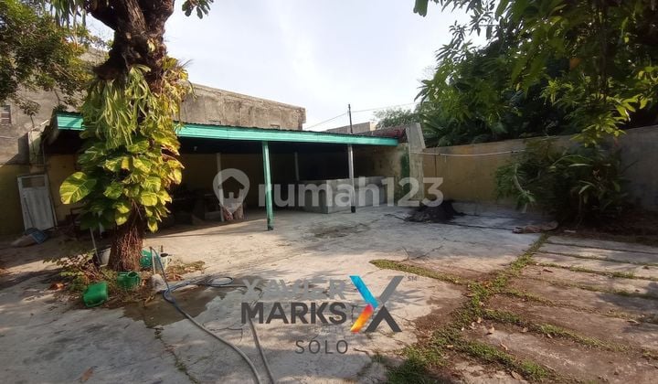 Tanah Bonus Bangunan Lokasi Tengah Kota Serengan