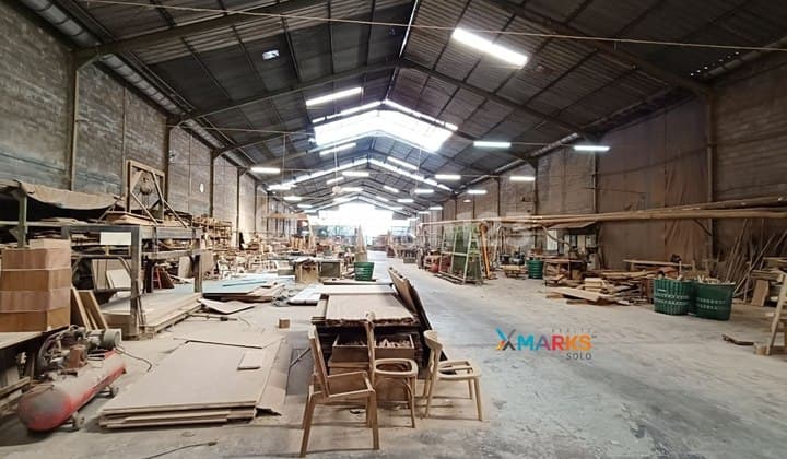 Murah Gudang Luas Akses Kontainer Baki Sukoharjo