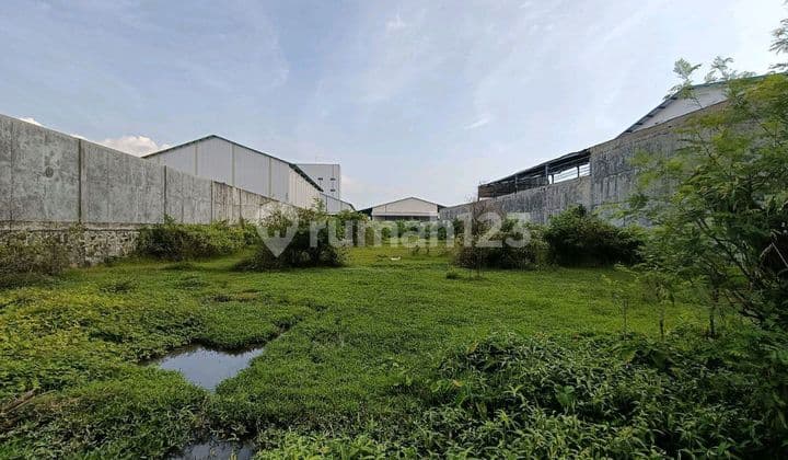 Tanah Zona Merah Akses Kontainer Tasikmadu Karanganyar