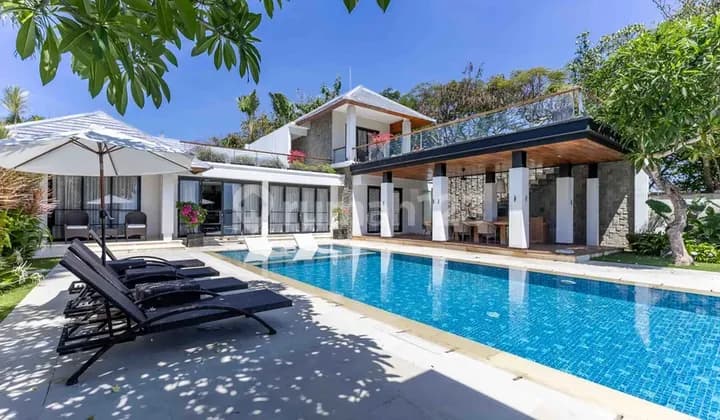Villa Tepi Pantai Mewah Di Nusa Dua Bpf1661