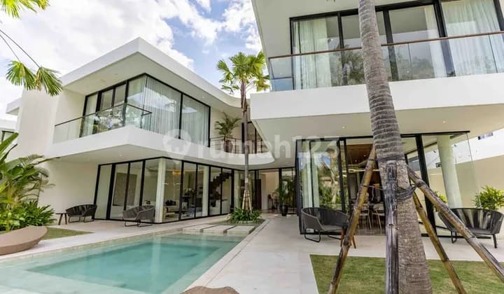 Bpf1773 Vila Mewah Modern Tropikal 4 Br di Umalas