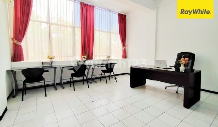 Disewakan Ruang Kantor di Jalan Raya Simo Gunung Surabaya