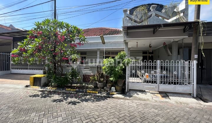 Dijual Rumah SHM Row Jalan Lebar di Rungkut Mapan Tengah Surabaya