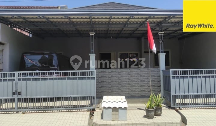 For Rent: House in West Rungkut Mapan, Surabaya For Rent: House in West Rungkut Mapan, Surabaya