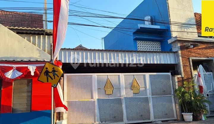Dijual Rumah 2 Lantai SHM di Manyar Sambongan Surabaya