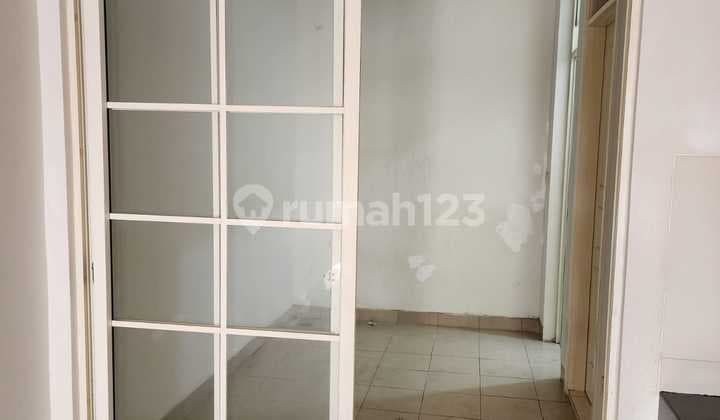 1Sl - For Sale GLC West Europe House