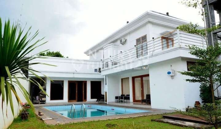 Dijual Rumah 2 Lantai Lokasi Strategis Di Jakarta Selatan