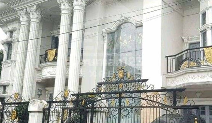 Rumah Mewah Cocok Buat Keluarga Besar Strategis di Cakung Jaktim