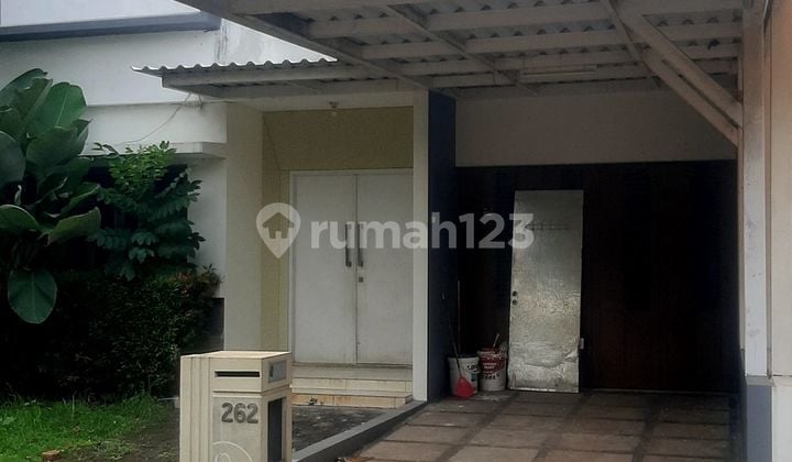 2-Story Rental House That Makes You Feel at Home in JGC Cakung