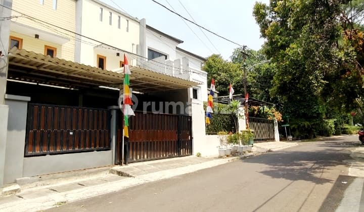 Rumah 2,5 Lt Strategis Dekat Kawasan.cbd Sudirman Jakarta