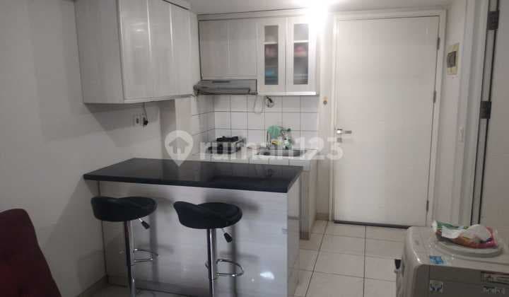 Apartment.comfy 2BR furnished Ready to Move In One Step from Bekasi Barat Toll Gate