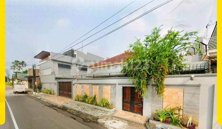 Rumah Sewa Mewah Luasan Besar, Solo Baru, Cocok untuk Ekspatriat