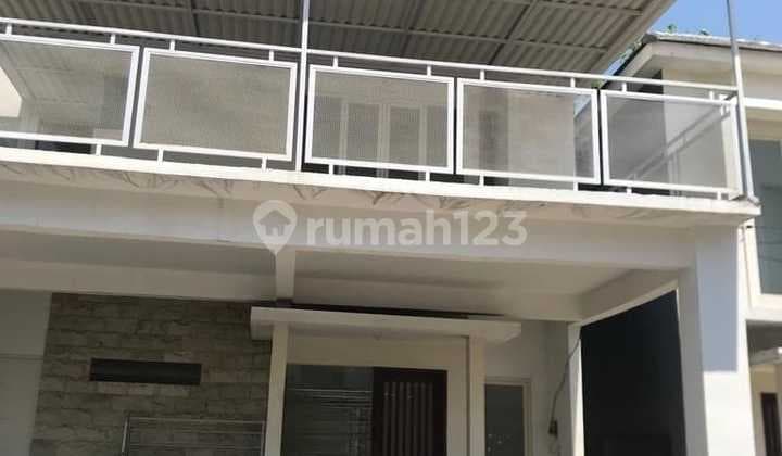 Rumah Balkon Pink Diamond 2 lantai waru juanda