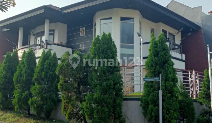 Hook House Villa Sentra Raya Citraland West Surabaya
