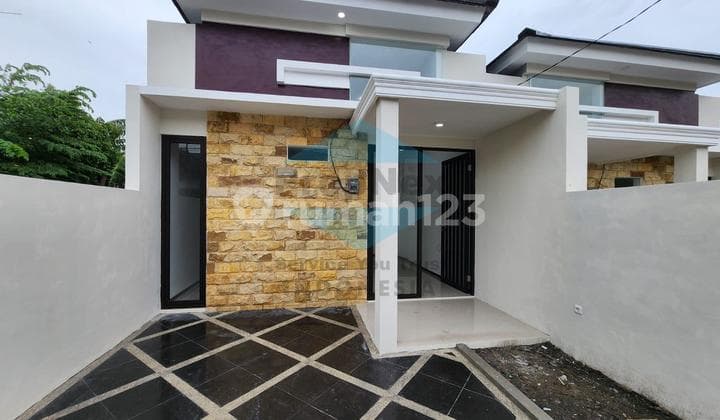 Dijual rumah Jl kendung surabaya barat