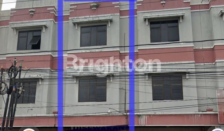 RUKO NO 3 SIAP PAKAI!!! LOKASI PREMIUM DEKAT MALL DI SOLOBARU, TIDAK BANJIR, ADA LOKASI PARKIR!! LD 5M, 3 LANTAI DEKAT PASAR!!