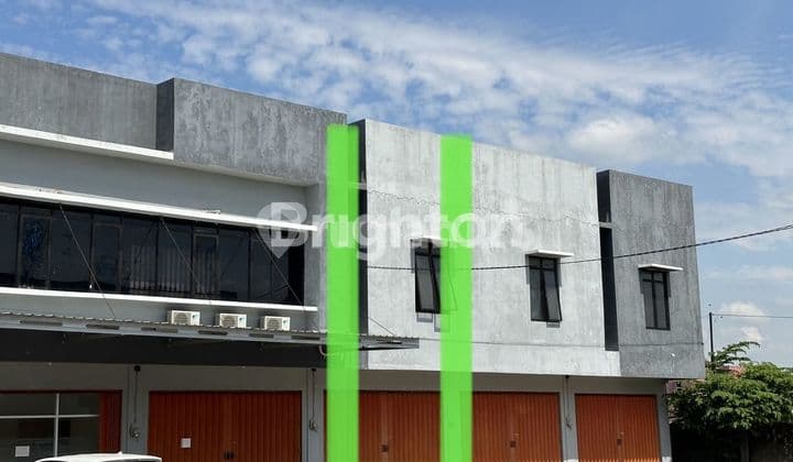 RUKO SIAP PAKAI, MALANGJIWAN! ROW JALAN 4 MOBIL PAPASAN! AREA PARKIR LUAS