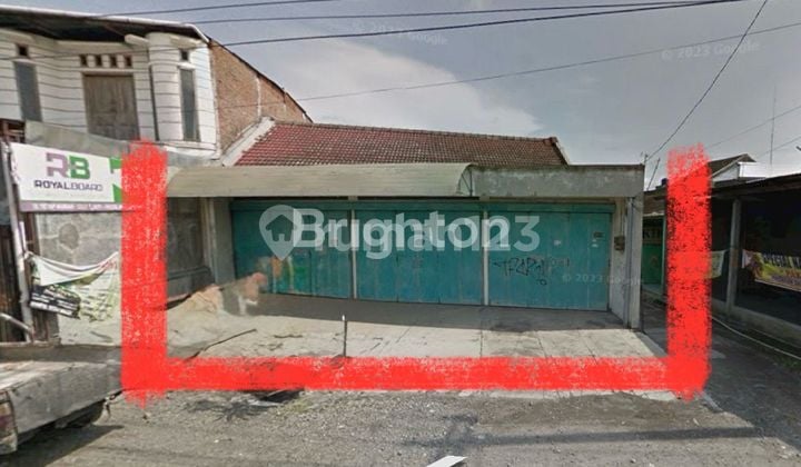 RUMAH DAN RUANG USAHA DI JALAN ADI SUMARMO, LOKASI EMAS DEKAT TOL!!! DEKAT SUPERINDO