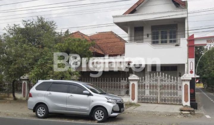 READY-TO-OCCUPY HOUSE, STRONG AND WELL-MAINTAINED BUILDING! 0M FROM NGUTER MAIN ROAD! NEAR MARKET AND CULINARY SPOTS!!!