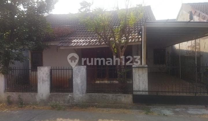 Dijual Cepat Rumah Tua Hitung Tanah di Jl Palapa Bekasi Selatan