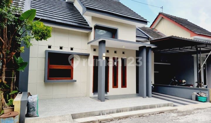 Rumah Cantik Full Renov Di Baki Sukoharjo