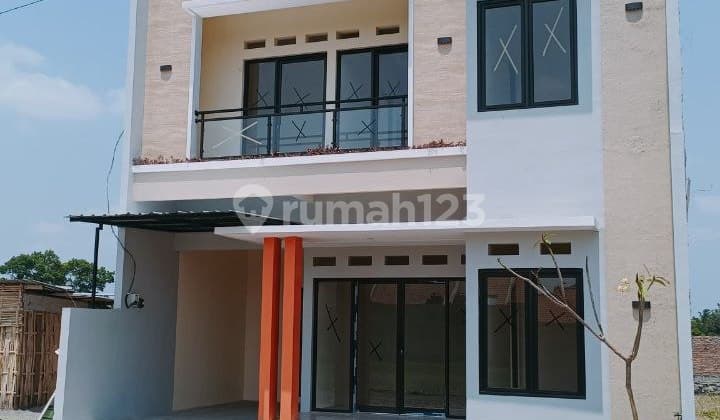 New Two-Story House 2 Floors in Trosemi Gatak