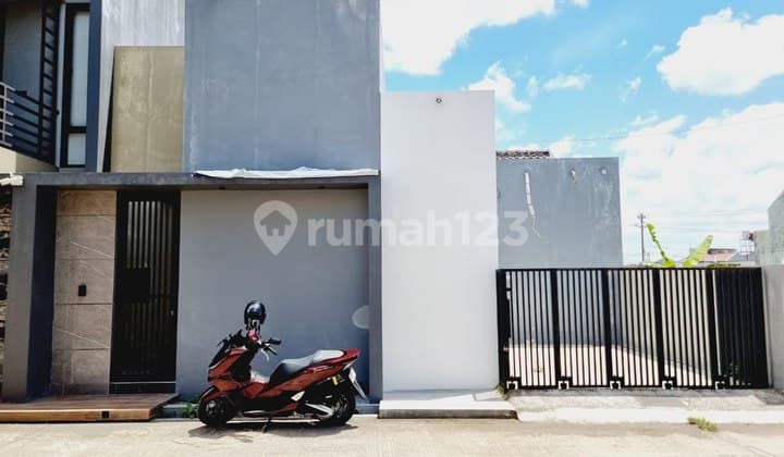 Rumah Bagus Semi Furnish di Baki Sukoharjo