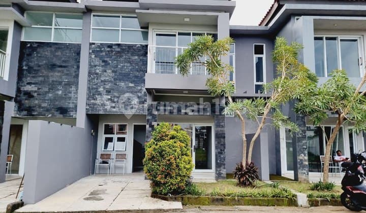 2-Storey Luxury House Ready in Town House Cluster