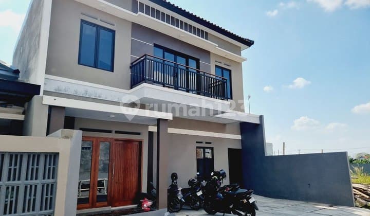 Rumah Bagus 2 Lantai Baru Di Grogol Sukoharjo