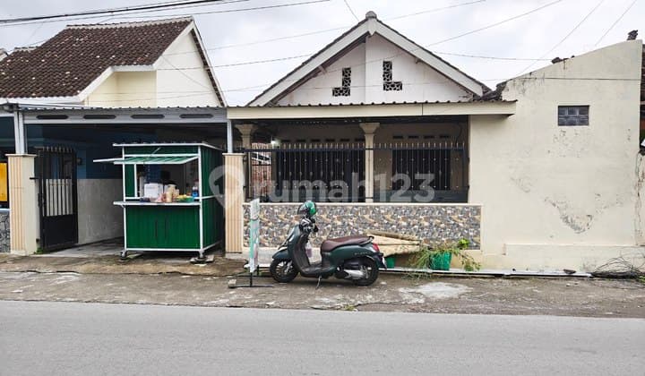 Cheap Land with Building Bonus, Sukoharjo