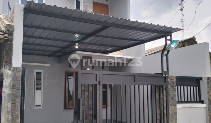 JUAL Rumah Baru minimalis 2 lantai siap huni