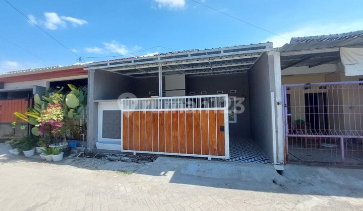 Rumah Murah Dekat The Park Mall Solo Baru
