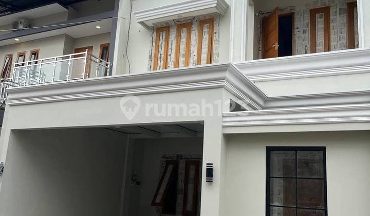 Rumah Mewah 2 Lantai Dekat Rs Oen & Al Azhar Solo Baru