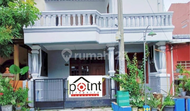 Rumah Bagus 2 Lantai Dekat Ke Pasar Jaten Karanganyar