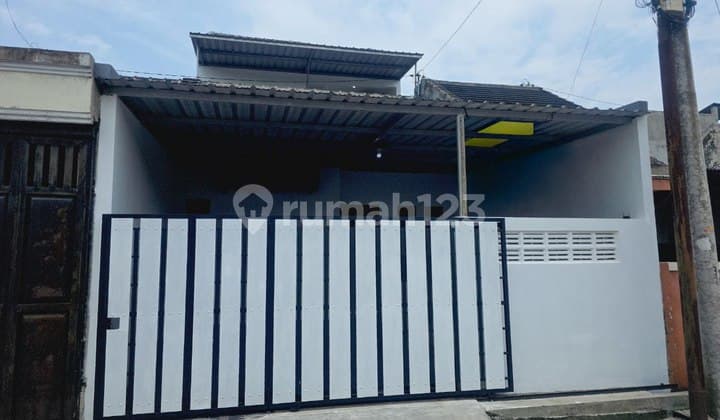 Rumah Siap Huni 1.5 Lantai Dekat Kampus Uns Solo Bonus Ac