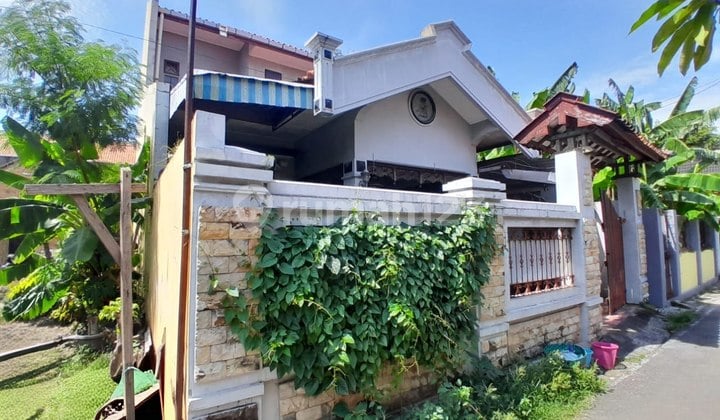 Rumah Nyamana Tengah Kota Laweyan Surakarta