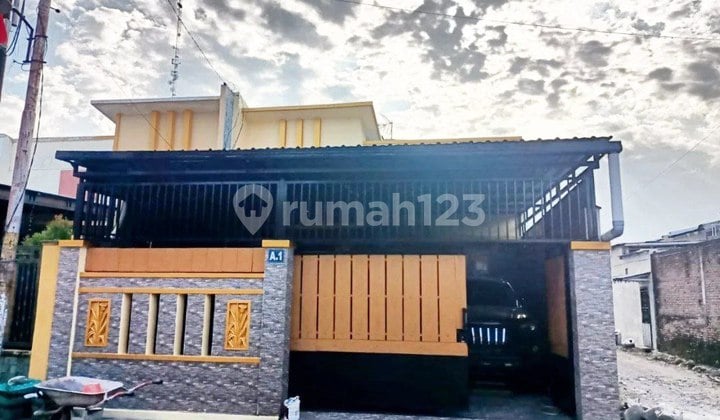 Rumah Bagus Nyaman 1.5 Lantai di Sukoharjo