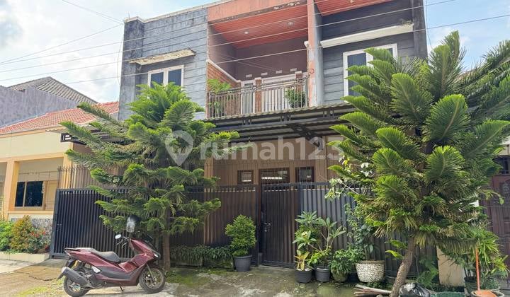 Rumah Bagus Nyaman 2 Lantai di Banjarsari Kota Solo