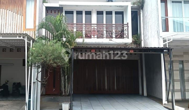 Rumah 2 Lantai Di Cluster Elit Tepi Jl Mangesti Gentan