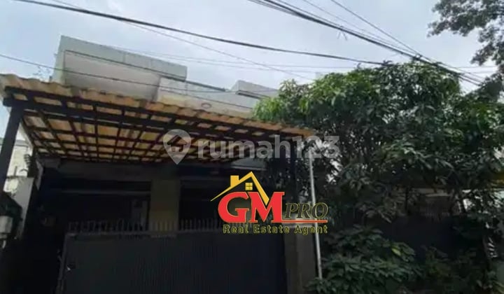 2-Storey House with SHM on the Side of Buahbatu Street, Bandung City