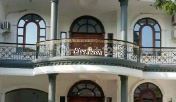 Dijual Murah Rumah di Villa Taman Telaga Citraland Utama Surabaya