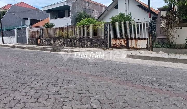 Dijual Cepat Rumah Hitung Tanah di Jl Tokala Surabaya Pusat