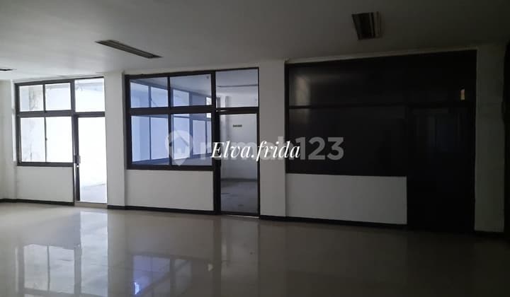 Dijual Murah Gedung di Jl Perak Barat Surabaya Utara